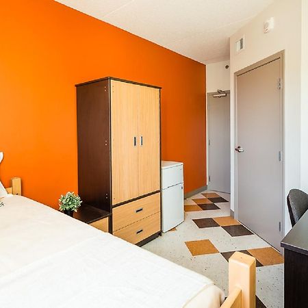 Uwinnipeg Downtown Hostel Екстериор снимка